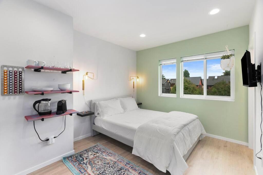 Bodhi'S Sweet Suite - Micro Studio - 91Walkscore Seattle Bagian luar foto